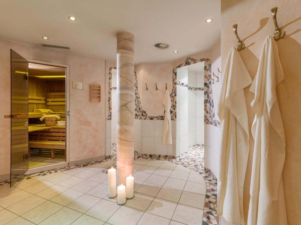 Hotel Blizz ฟิงเคนแบร์ก ภายนอก รูปภาพ
