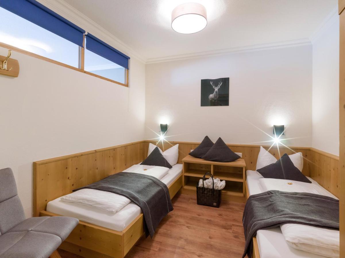 Hotel Blizz ฟิงเคนแบร์ก ภายนอก รูปภาพ