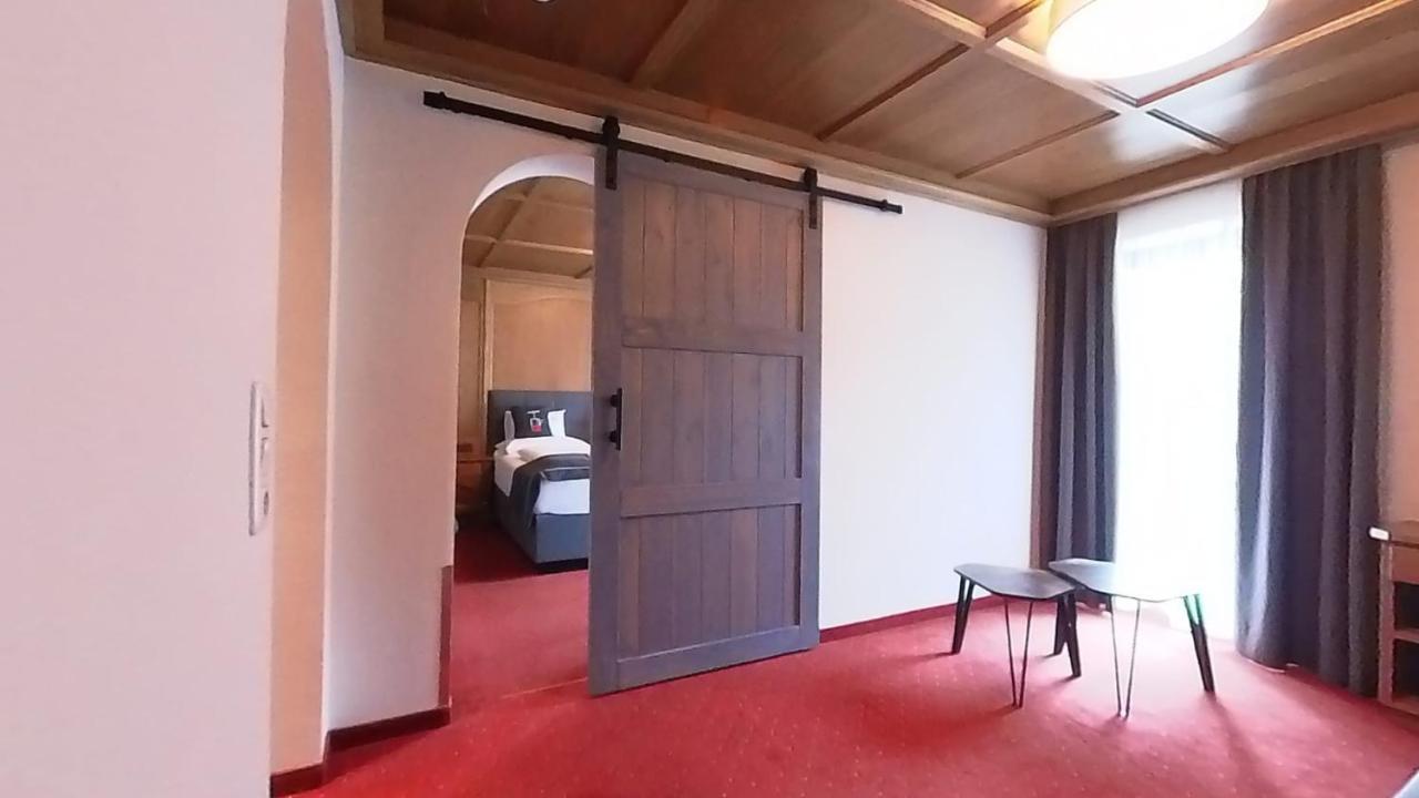 Hotel Blizz ฟิงเคนแบร์ก ภายนอก รูปภาพ